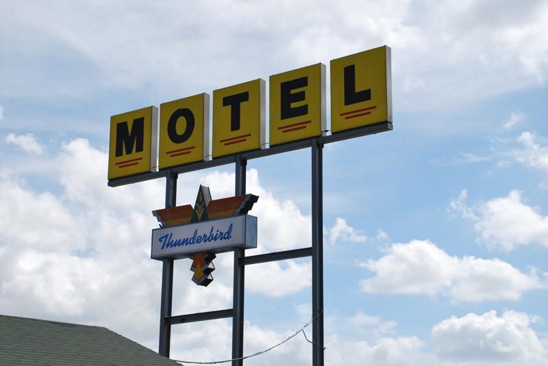 Thunderbird Motel Hillsboro Exterior foto